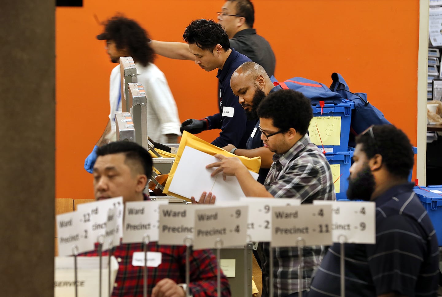 Boston recount temporarily foiled by toilet problems - The Boston Globe